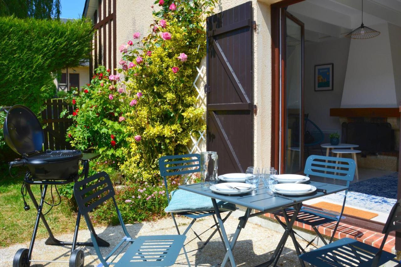 Cottage With Large Garden 15 Minutes Walk From The Beach Villers-sur-Mer Kültér fotó